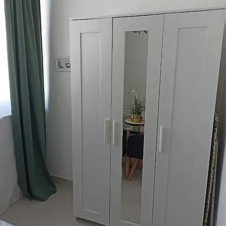 Lovre Apartment Makarska